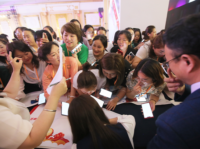 客戶合作活動(dòng)